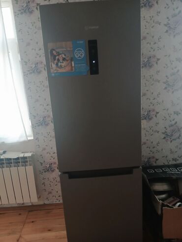 ucuz xaladenlik: Indesit iki kameralı soyuducu satilir.Kreditle alinib baha qiymete.2