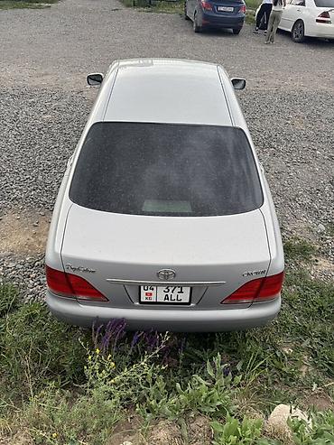 Toyota Crown: 2004 г., Седан