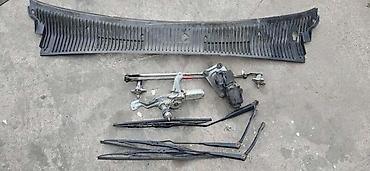 kamere za auto: PLASTIKA ISPOD BRISACA ZA KIA SPORTAGE ZA 2003. GOD — 1