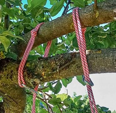 Детские качели: Продаю качель ( без подвесов- веревок на которую цеплять качель) - — 8