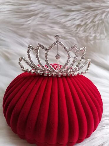 Aksesoari za kosu: Krune 1300 — 1