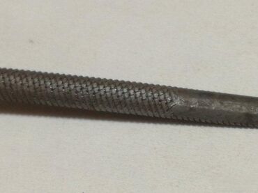 Ostali uređaji: Turpija poluokrugla 4x2mm, duzine 130mm (2146) Turpija poluokrugla x — 10