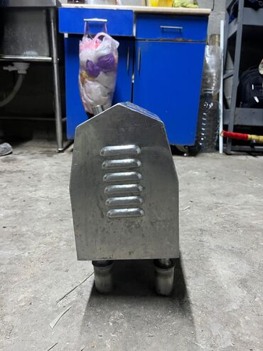 купить оборудование для разливного пива: Продаю пищевой промышленный насос трёх фазныйс нержавеющей стали