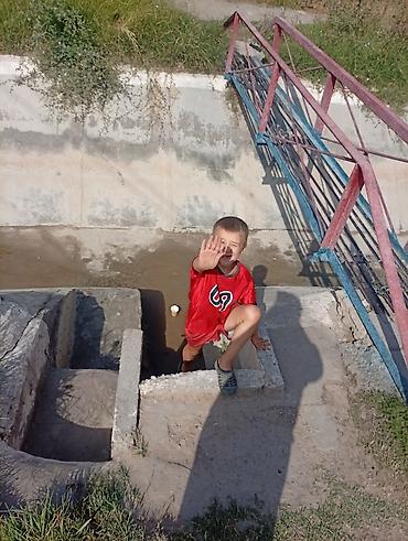 пакет одежды: Здравствуйте дорогие жители Бишкек прошу помощи вещи для ребенка — 1