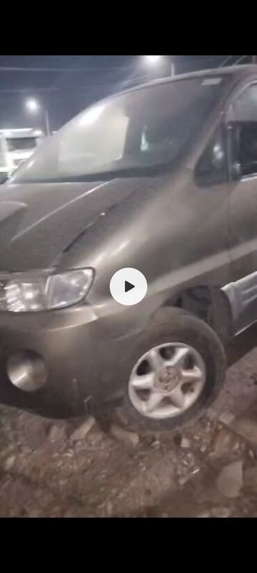 таета кровн: Hyundai Starex: 1997 г., 2.5 л, Механика, Дизель
