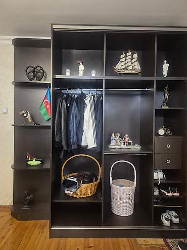 витрина шкаф: Qarderob/dolab – tünd rəngli, çoxfunksiyalı - Material: ağac əsaslı — 1