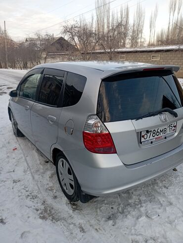 хонда сры: Honda Fit: 2002 г., 1.3 л, Вариатор, Бензин, Хэтчбэк