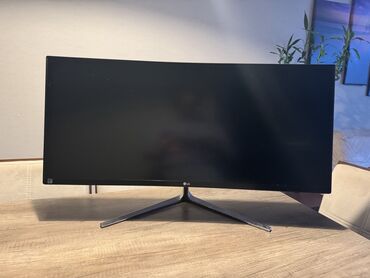 Monitorlar: LG 34UC97-S Əyri Monitor – 34", UltraWide, IPS • Ekran ölçüsü: 34