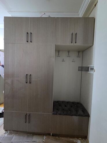 Digər mebel: A1❗200 Azn satılır.Defektsiz.Ölçü:hün 2.33,en 1.70.ň(alınıb 700azn)Zığ