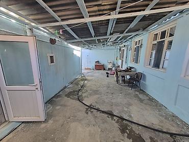 hovsan kupcali heyet evi: Həyət evi – yarı açıq örtülü həyət və yardımçı tikililərlə - Geniş — 1