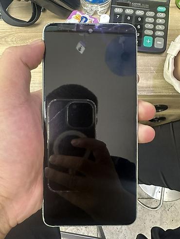 poco 6x: Redmi, Redmi Note 13, Б/у, 128 ГБ, цвет - Зеленый, 2 SIM — 1