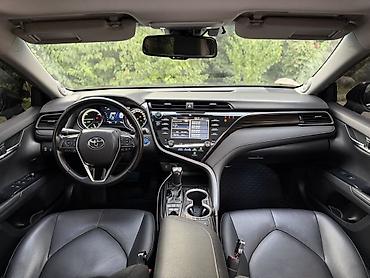 Toyota: Toyota Camry: 2019 г., 2.5 л, Вариатор, Гибрид, Седан — 11