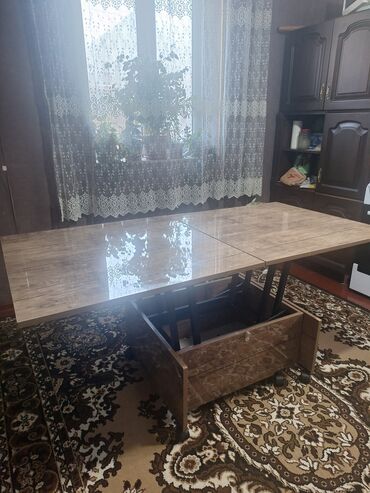 Столы для зала: Продаю стол трансформер.3 положение.состояние отличное.размер — 2