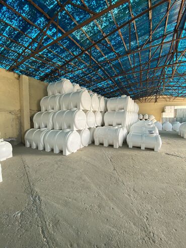 Baklar və çənlər: Bak, Plastik, 2000 l l, Yeni, Pulsuz çatdırılma, Ünvandan götürmə, Ödənişli çatdırılma