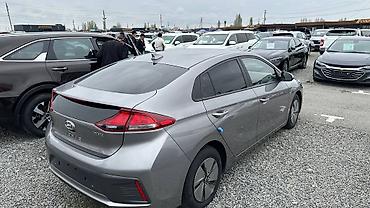 Hyundai: Hyundai Ioniq: 2018 г., 1.6 л, Автомат, Гибрид, Лифтбек — 10