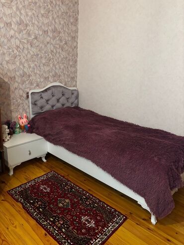 kupe maşınlar: İşlənmiş, Açılan, 3 qapılı Düz dolab, Qarderob, paltar dolabı