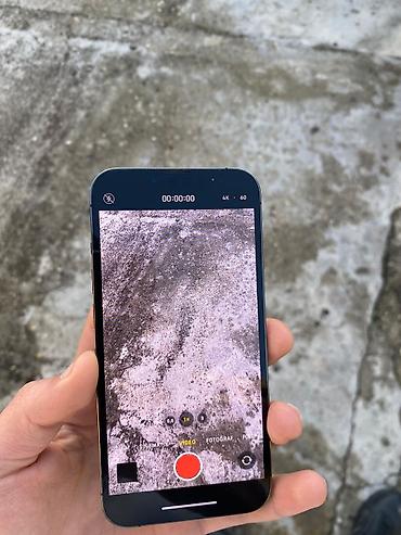 Apple iPhone: IPhone 13 Pro — 8