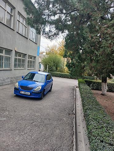 шевро оних: Daihatsu Sirion: 2002 г., 1.3 л, Механика, Бензин, Хэтчбэк — 6