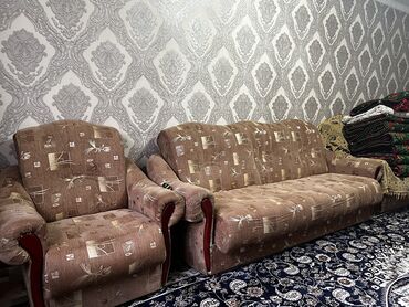 мебель г кара балта: Диван-кровать, цвет - Коричневый, Б/у
