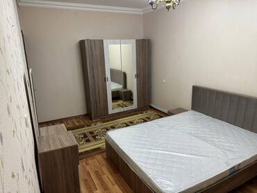 Uzunmüddətli kirayə mənzillər: Xalqlar dostluğu metrosuna 5 deq məsafədə yerləşir. 9 mərtəbəli — 16