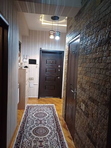 Uzunmüddətli kirayə mənzillər: Xırdalan şəhəri, AAAF yaşayış kompleksində olan, 11 mərtəbəli yeni — 2