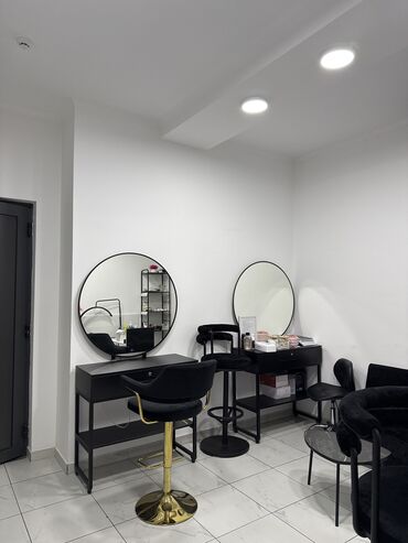 островок в торговом центре аренда: Студия, 64 м², 2 мест, Долгосрочно