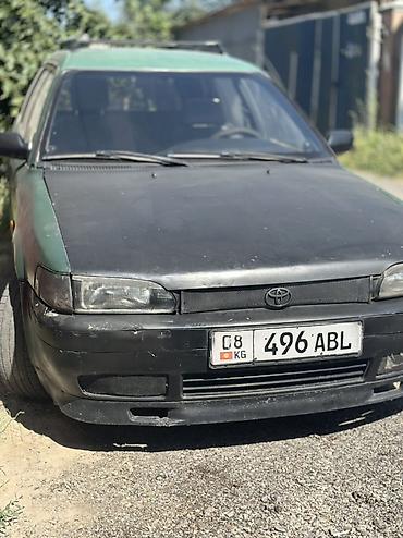 Toyota Corolla: 1990 г., Универсал