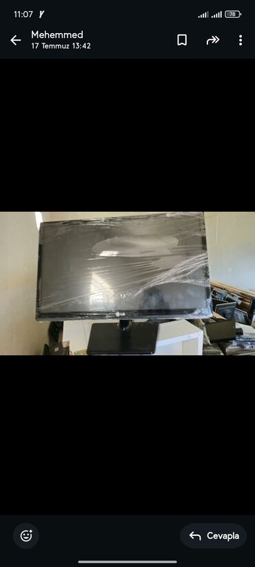 Monitorlar: Fərqli ölçülü və formalı kompüter monitorları. İstər ev, istərsə də — 9