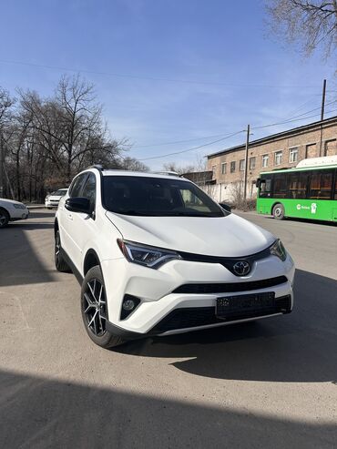 Toyota: Toyota RAV4: 2018 г., 2.5 л, Автомат, Бензин, Кроссовер