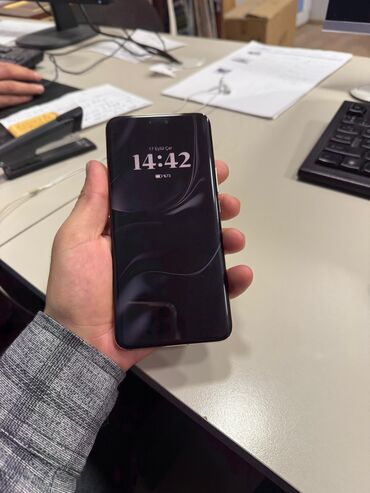 sensor telefon: Məhsul: Honor Magic 6 pro 12/512 GB.Telefon sıfırdan özümdə olub. əzik
