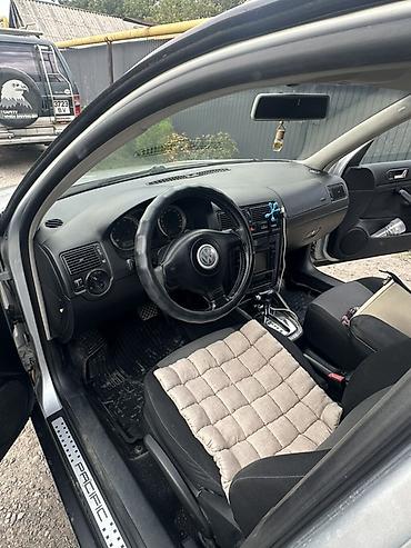 именной номер на машину: Volkswagen Golf: 2003 г., 1.6 л, Автомат, Бензин, Хэтчбэк — 4