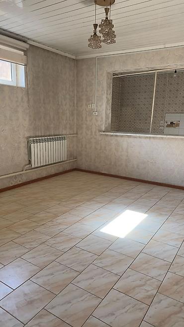 Сдается квартиравозле трассы.Село Кожомкул.Светлая просторная