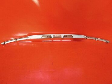 Вентиляторы: Накладка крышки багажника Honda, 2000 г., Б/у, Оригинал