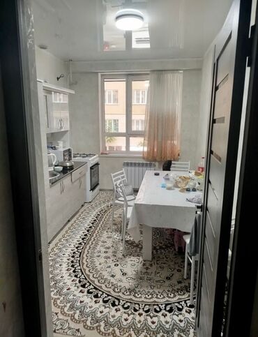 тоголок молдо фрунзе: 1 комната, 39 м², Элитка, 1 этаж, Евроремонт