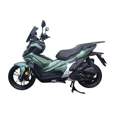 peda 200: KMOTO X-ADV skuter – sportsko‑avanturistički dizajn sa modernom — 7