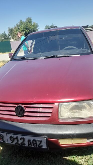 машина венто: Volkswagen Vento: 1991 г., 1.8 л, Механика, Бензин, Седан