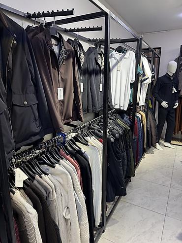 Продаю стойки для одежды рейло
Подойдет для женской и мужской at lalafo.kg Продаю стойки для одежды рейло
Подойдет для женской и мужской