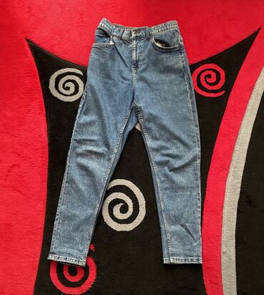 Cinslər: Kişi Paltarları Satılır. 1 şəkil: razmer 30 (S); 7 AZN. 2 şəkil — 3