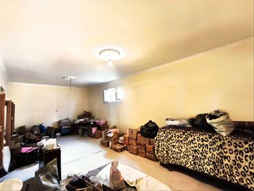 Həyət evləri və villaların satışı: 5 otaqlı, 200 kv. m, Kredit yoxdur, Orta təmir — 18