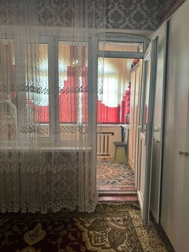 токмок продаю квартиру: 2 бөлмө, 50 кв. м, 105-серия, 2 кабат, Евроремонт