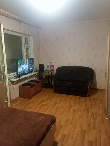 1 комнатная квартира без мебели: 1 комната, 33 м², 105 серия, 1 этаж, Старый ремонт