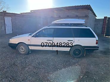 салон машины: Volkswagen Passat Variant: 1994 г., Механика, Бензин, Универсал — 3