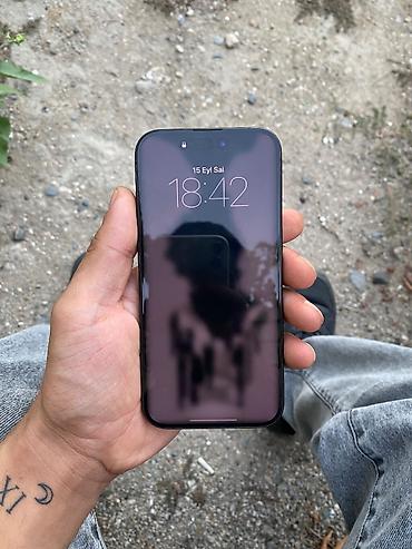 iphone 15 2 el: IPhone 15 Pro, 128 GB, Black Titanium, Barmaq izi, Simsiz şarj — 5