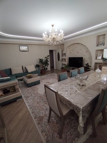 Продажа квартир: 3 комнаты, Новостройка, 130 м²