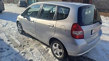 camry 2020: Honda Fit: 2003 г., 1.4 л, Вариатор, Бензин, Хэтчбэк — 6