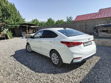 Hyundai: Hyundai Solaris: 2017 г., 1.4 л, Автомат, Газ, Седан — 3