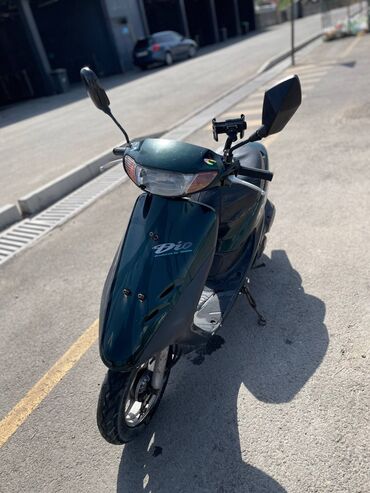купить авто с кореи бу: Скутер Honda, 50 куб. см, Бензин, Колдонулган