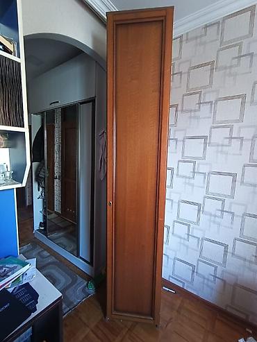 Dar ölçülü ağac rəngli şkaf - Tək qapılı, hündür dizayn - Material