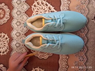 детские обуви 29 размера: Ботасы сетчатые новые корейские. 29 размер длина стопы 18 сантиметров