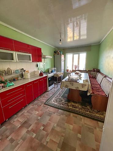 Продажа коттеджей и домов: Срочно продаётся дом с готовым доходом Район: ж/м Арча-Бешик Площадь — 10